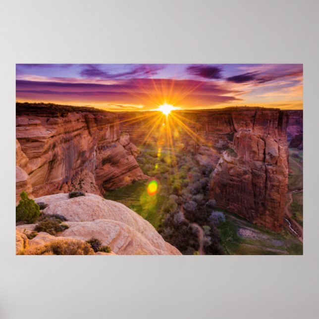 Sunburst at Canyon de Chelly, AZ Poster (Framsidan)