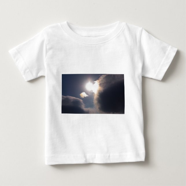 Sundog Rainbow Cloud Burst Apparel och presenter T-shirt (Framsida)
