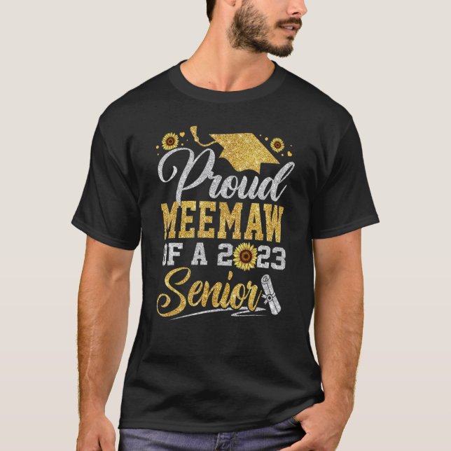 Sunflower 2023 Proud Meemaw Of A 2023 Senior Gradu T Shirt (Framsida)