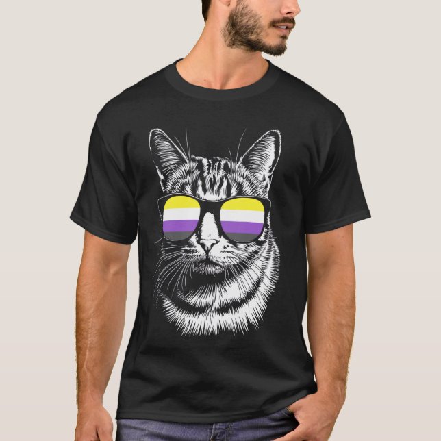 Sunglass Katt Lgbtq Pride Månad Queer Icke Binär T Shirt (Framsida)
