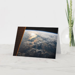 Sunglint Beams av Celebes Sea i Sydostasien Kort