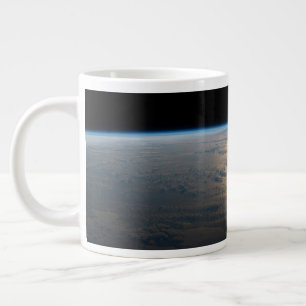 Sunglint Beams från en delvis grumlig södra Stilla Jumbo Mugg