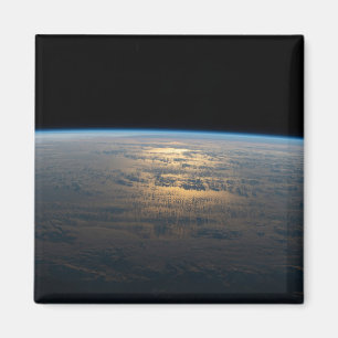 Sunglint Beams från en delvis grumlig södra Stilla Magnet