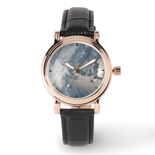 Sunglint på jordens Vatten. Armbandsur (Framsida)