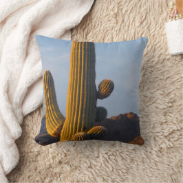 Sunlit Saguaro Cactus - Pillow Kudde