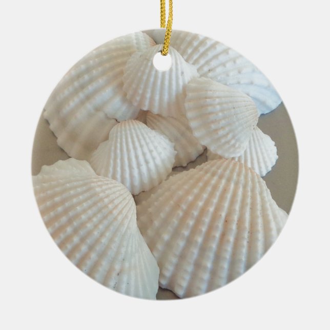 Sunny White Seashells, Summer Beach Exotic Julgransprydnad Keramik (Framsidan)