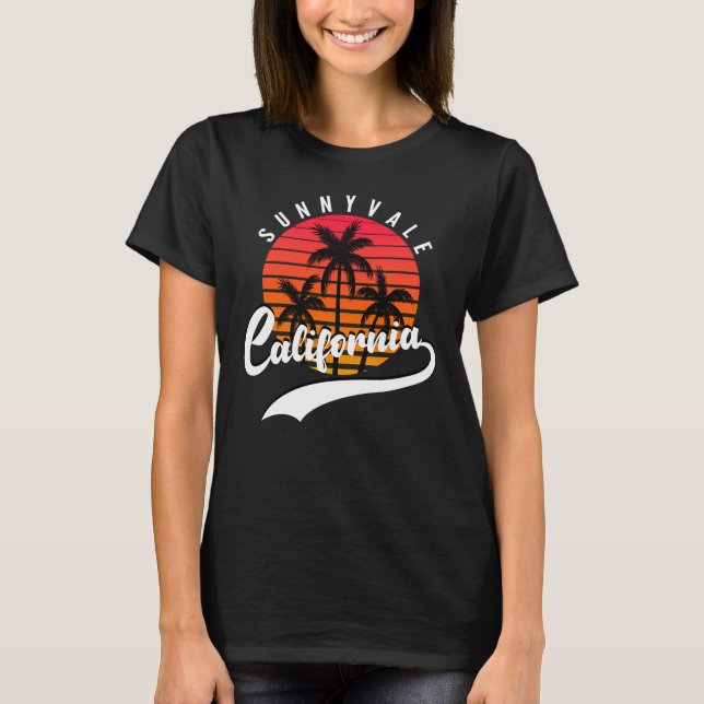 Sunnyvale, California Retro Solnedgång Dam T-Shirt (Framsida)