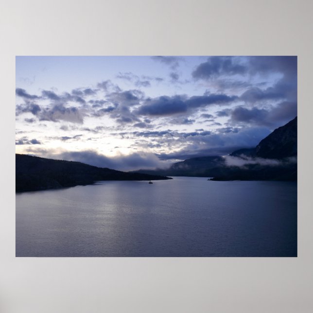 Sunrise at St. Mary Lake II Poster (Framsidan)