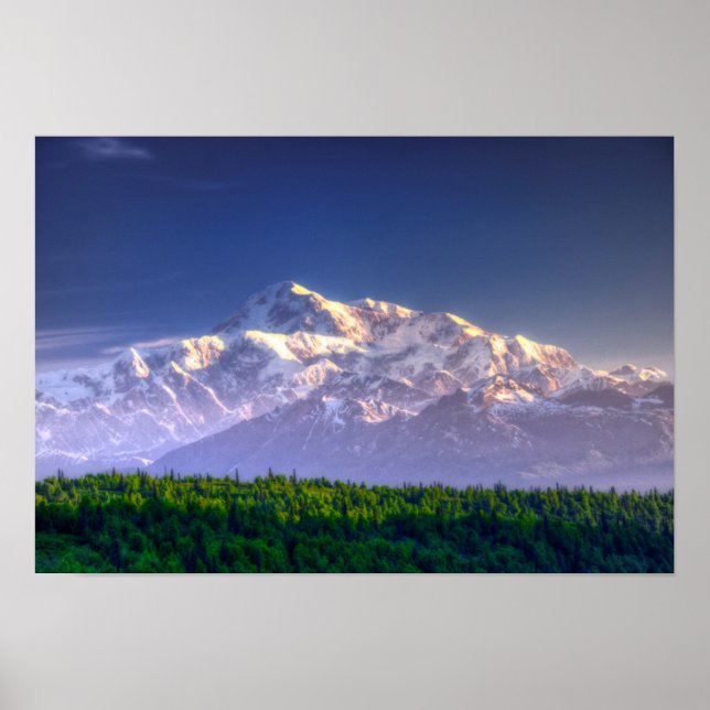 Sunrise Kisses Mt. McKinley | Alaska Range Poster (Framsidan)
