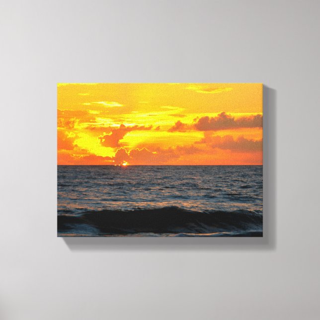 Sunrise over the ocean Stretched Canvas Print (Framsida)