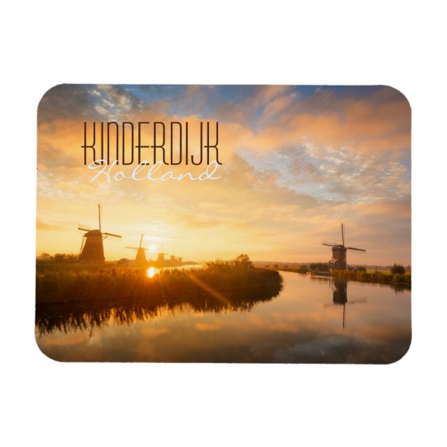 Sunrise över vindkraftverk och en flod i Holland Magnet (Horisontell)
