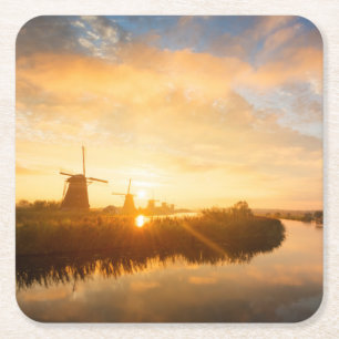 Sunrise över vindkraftverk och en flod i Holland Underlägg Papper Kvadrat
