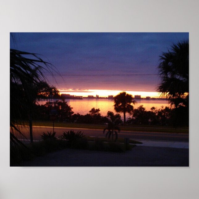 "Sunset at Old Clearwater Bay" poster (Framsidan)