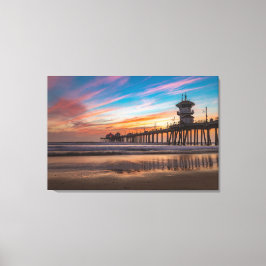 Sunset by the Huntington Beach Pier in California Canvastryck