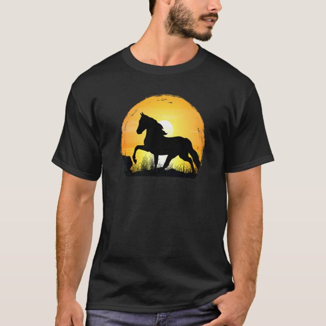 Sunset Horse Breed Silhouette  Haflinger Horse T Shirt (Framsida)