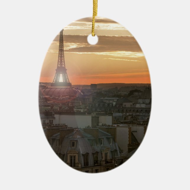 Sunset on the Eiffel tower, Paris, France Julgransprydnad Keramik (Framsidan)