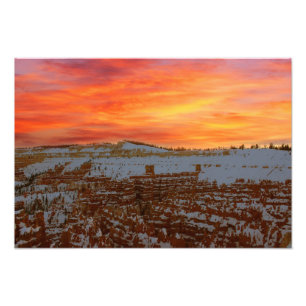 Sunset over Bryce Canyon by Laurie Larson Fototryck