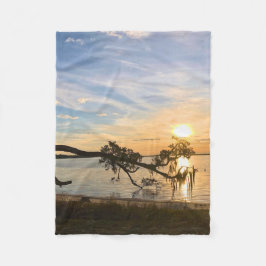 Sunset Over East Bay Fleecefilt