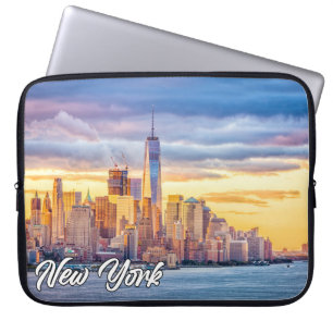Sunset Over Manhattan, New York, USA Laptop Fodral