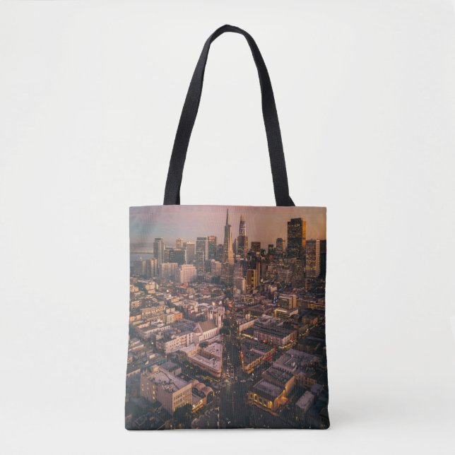 Sunset over San Francisco Financial District Tygkasse (Framsida)