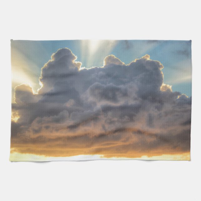 Sunset Rays of Light through Stormy Clouds Kökshandduk (Horisontell)