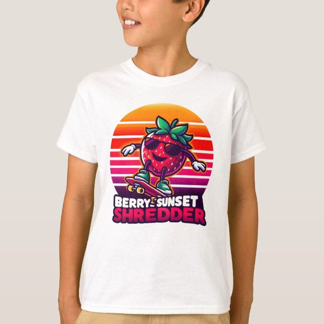 Sunset Skateboarding Strawberry T Shirt (Framsida)