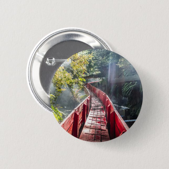 Sunshine in the Termas Geometricas, Conaripe, Chil Knapp (Framsida & baksida)