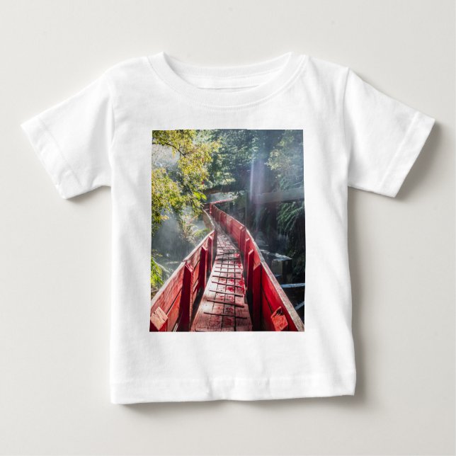 Sunshine in the Termas Geometricas, Conaripe, Chil T Shirt (Framsida)