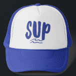 SUP Ställa upp Paddel Board Wave Blue-Truckerkeps Keps<br><div class="desc">Lastbilschauffören med blå och vit vågformgivning för alla som kärlek står upp på padlpapp.</div>