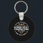Super Camping King Funny Camp Camper Dad Men Husba Nyckelring<br><div class="desc">Super Camping King Funny Camp Camper Dad Men Husband</div>