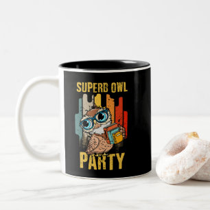 Superb Uggla Party vad vi gör i skuggan Classic Två-Tonad Mugg
