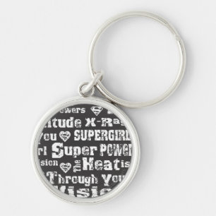 Supergirl Distress Text Rund Silverfärgad Nyckelring