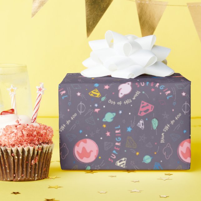 Supergirl Flies Upwards Illustration Presentpapper (Födelsedagsfest)