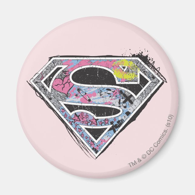 Supergirl Logotyp Collage Magnet (Framsidan)