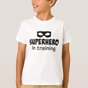 Superhero i utbildning t shirt