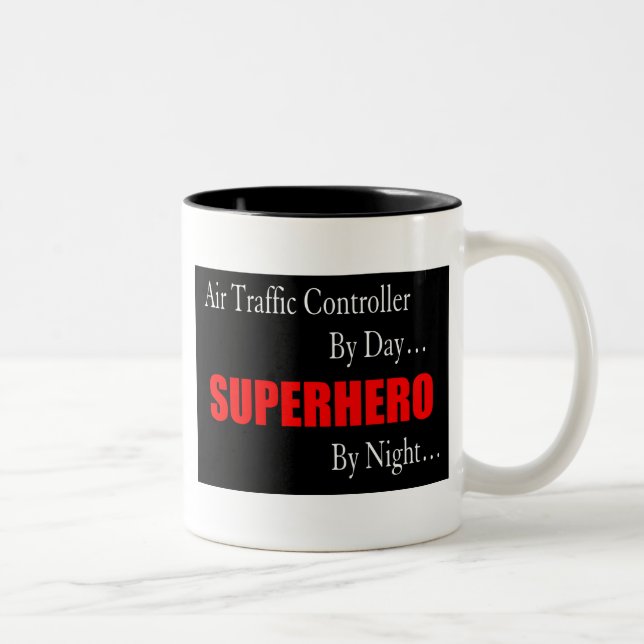 Superheroflygtrafikkontrollant Två-Tonad Mugg (Höger)