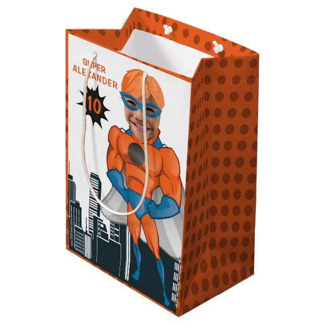 Superhjälte Muscle Man Orange Underbarare Roligt B (Baksidan Vinklad)