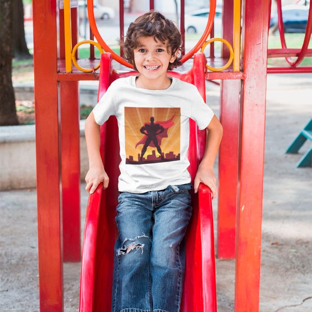 Superhjälte T-Shirt (Skapare uppladdad)