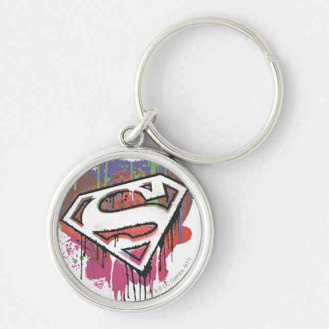 Superman Stylized | Twisted Oskuld Logotyp Rund Silverfärgad Nyckelring (Framsidan)