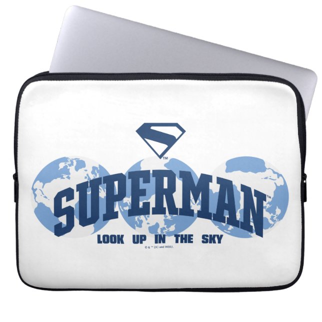 Superman tvärs över jorden laptop fodral (Framsidan)