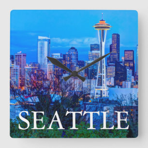 Supermåne stiger nära Seattle-siluett Fyrkantig Klocka