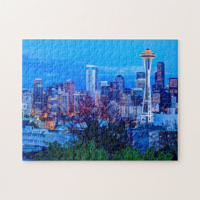 Supermåne stiger nära Seattle-siluett Pussel (Horisontell)