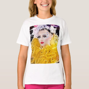 Superstar-modell i Gult Gown T Shirt