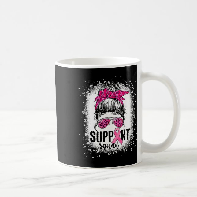 Support Squad Messy Bun Rosa Warrior Breast Cancer Kaffemugg (Höger)