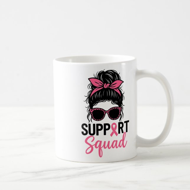 Support Squad Messy Bun Rosa Warrior Breast Cancer Kaffemugg (Höger)