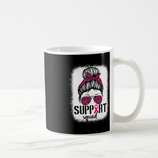 Support Squad Messy Bun Rosa Warrior Breast Cancer Kaffemugg (Höger)