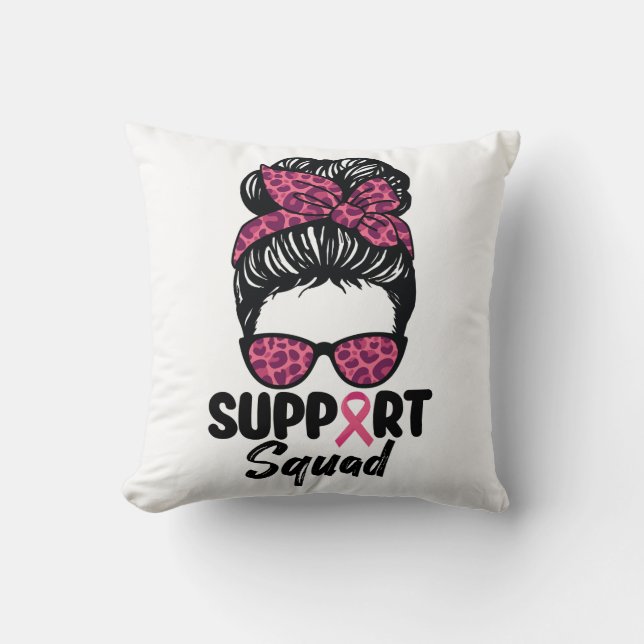 Support Squad Messy Bun Rosa Warrior Breast Cancer Kudde (Framsida)