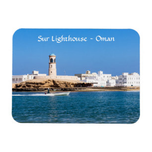 Sur fyr med fiskarbåt - Sur, Oman Magnet