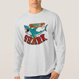 Surf avec requin t shirt