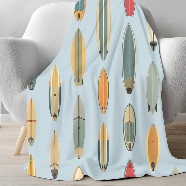 Surf Life | Retro Kustnära Blå Surfbräda Print Fleecefilt (Skapare uppladdad)